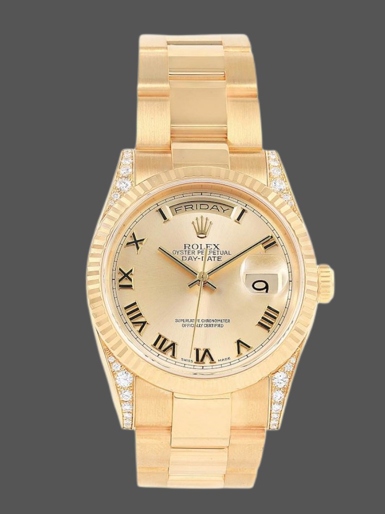 Yellow Gold Champagne Roman Dial Date