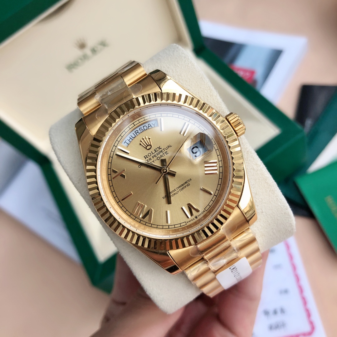 Champagne Dial Date