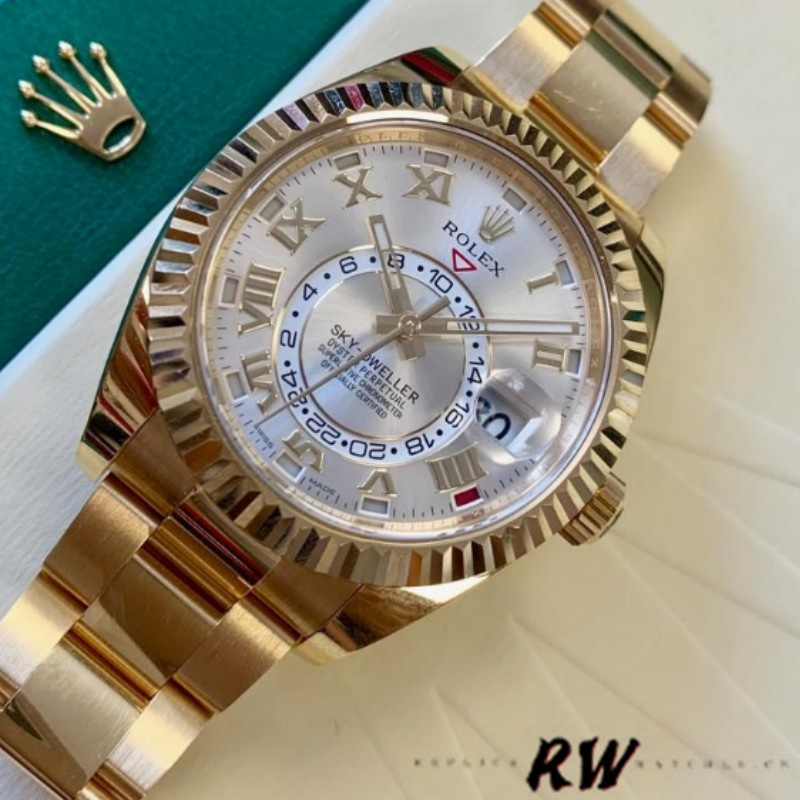 Yellow Gold Silver Dial