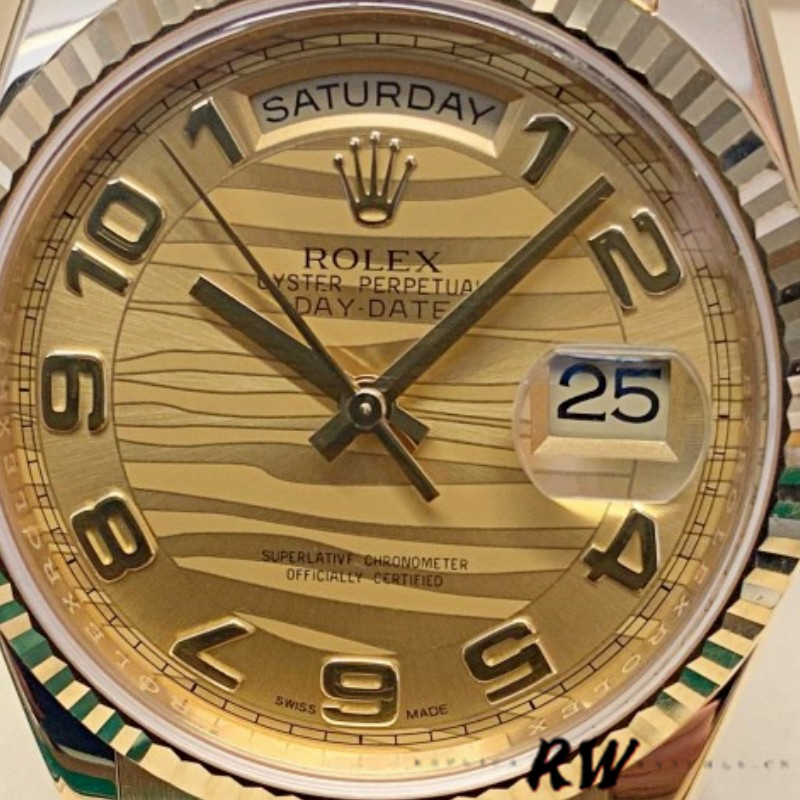 Arabic Numeral Wave Champagne Dial Date