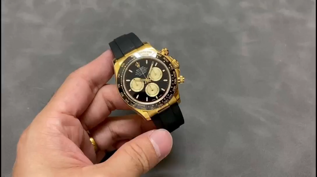 Yellow Gold Black Dial 40mm Men