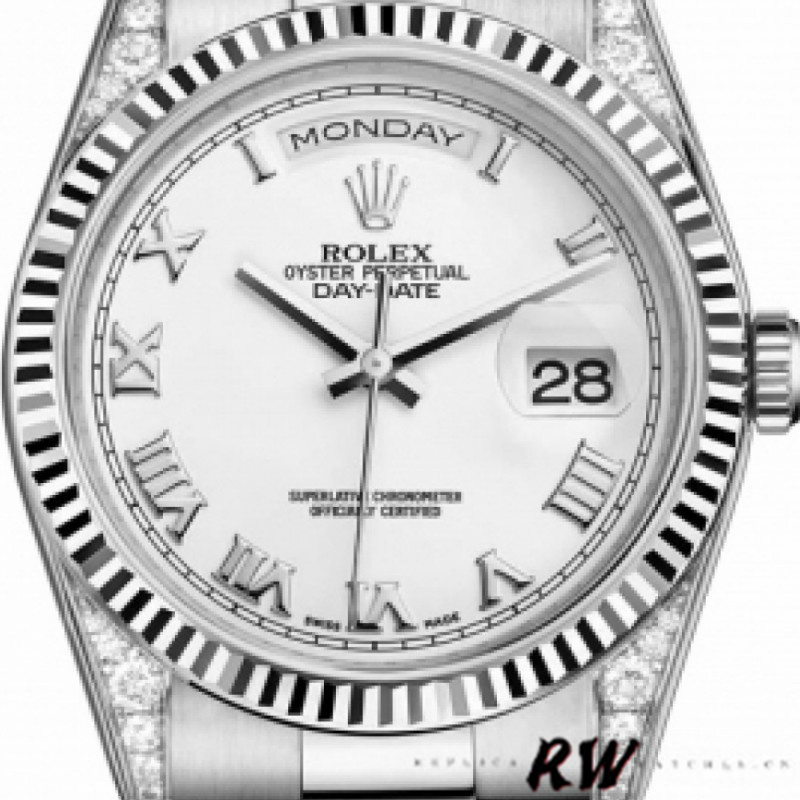 White Gold White Dial Fluted Bezel Date