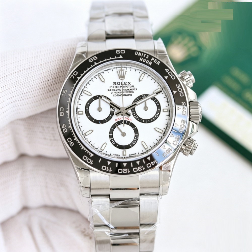 Classic Contrast Racing Chronograph 40mm | Refined Sport Watch