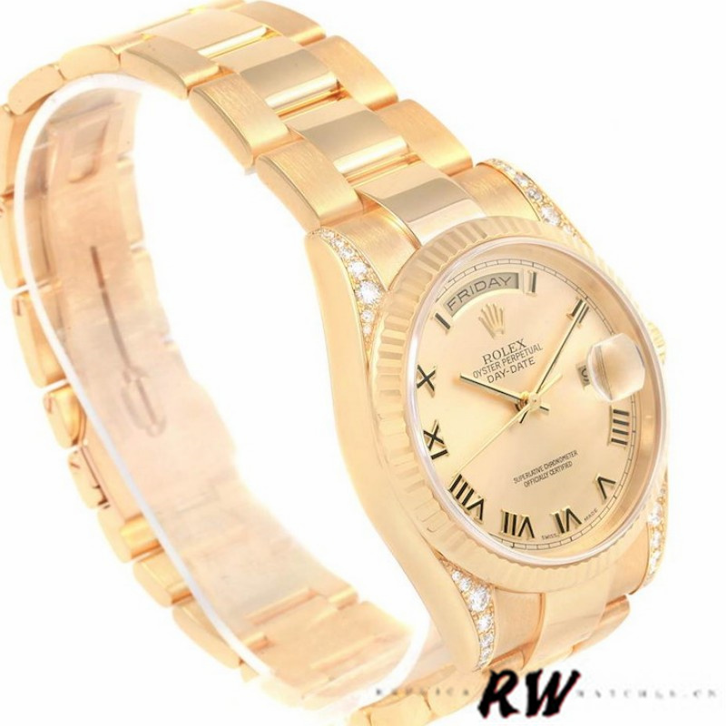 Yellow Gold Champagne Roman Dial Date