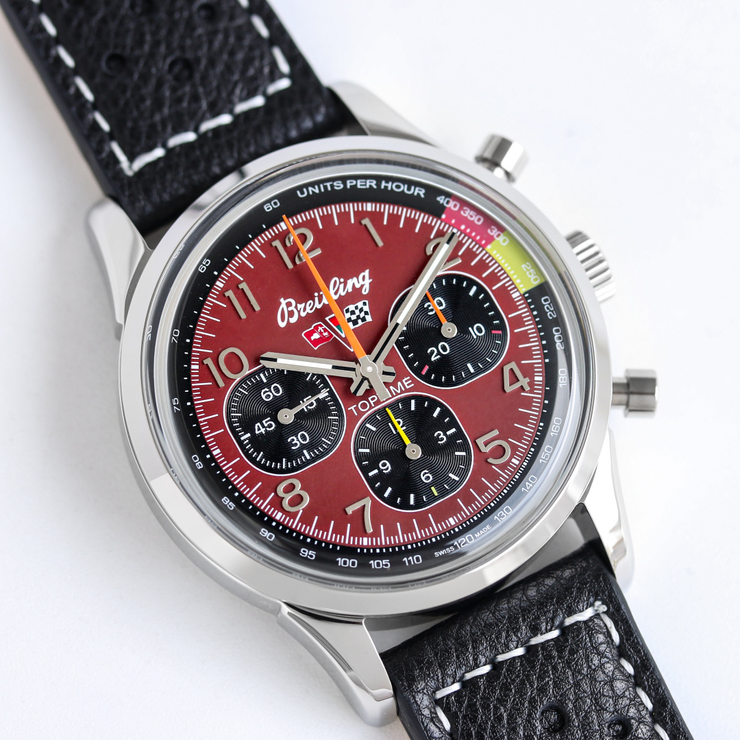 Vintage Racing Chronograph | 42mm Stainless Steel Case Racing Red Arabic Dial