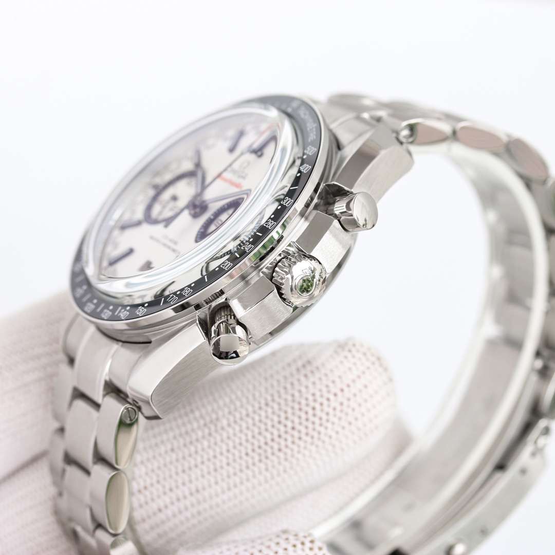 Classic OB2 Racing Chronograph | White Panda Dial & Black Sub-Dials