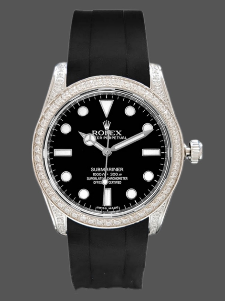 Black Dial Rubber Strap Diver