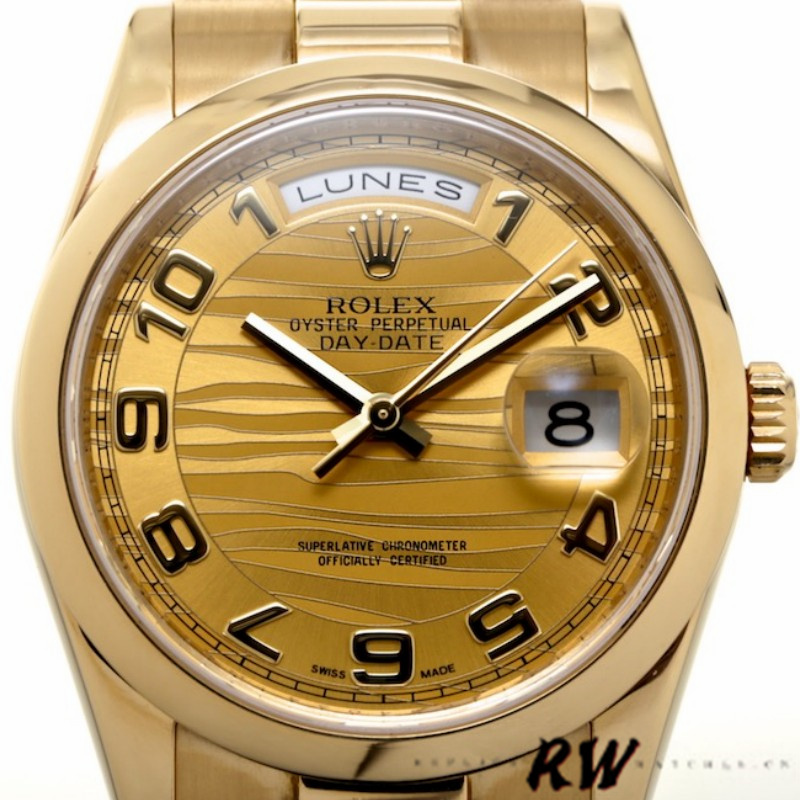 Yellow Gold Arabic Numeral Wave Champagne Dial Date