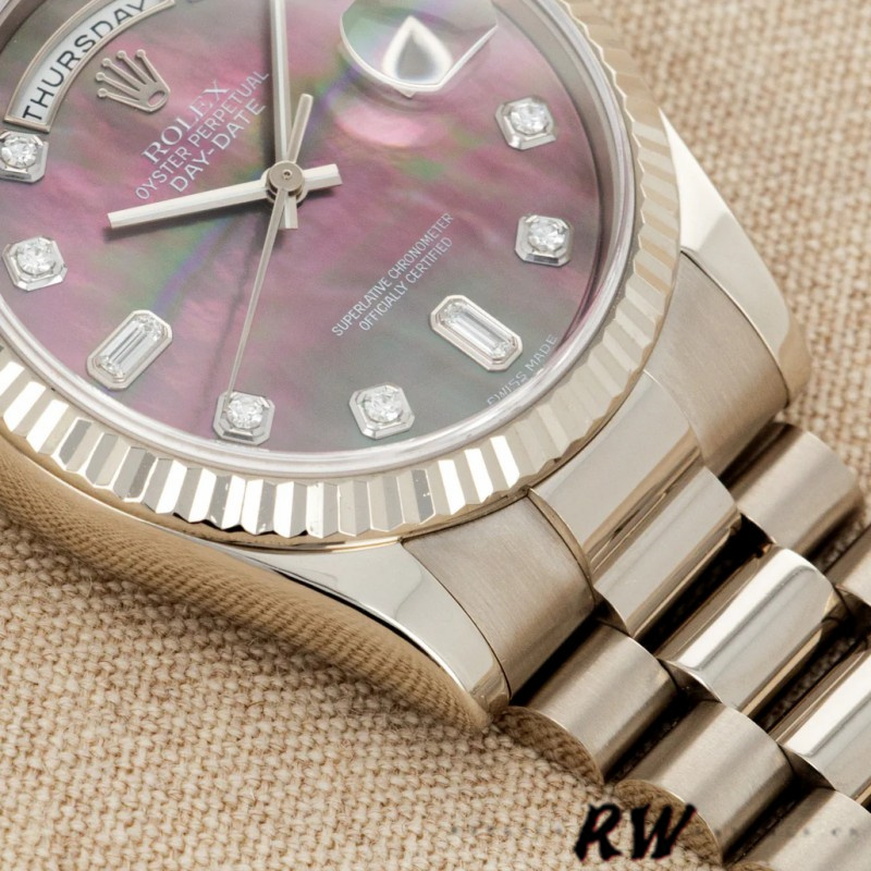 MOP Black Dial Date