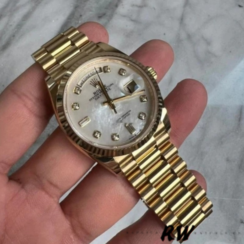Yellow Gold Mother of Pearl Diamond Dial Date