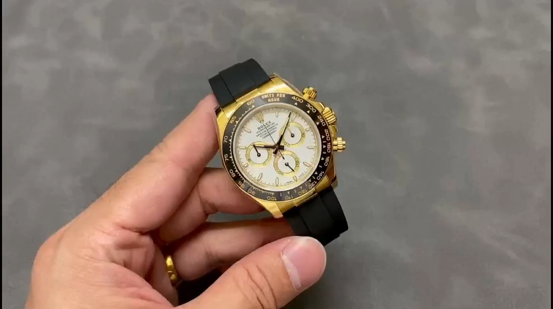 Yellow Gold Black Dial 40mm Men