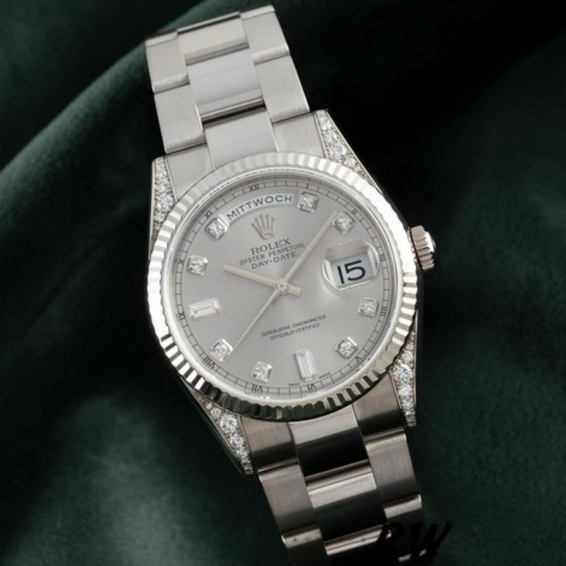 Silver Dial Fluted Bezel Date