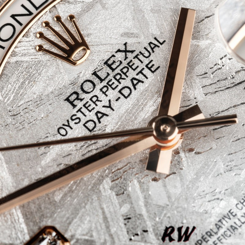 Everose Gold Meteorite Diamond Dial Date