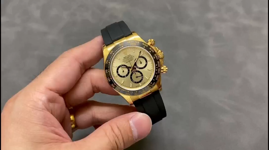 Yellow Gold Black Dial 40mm Men
