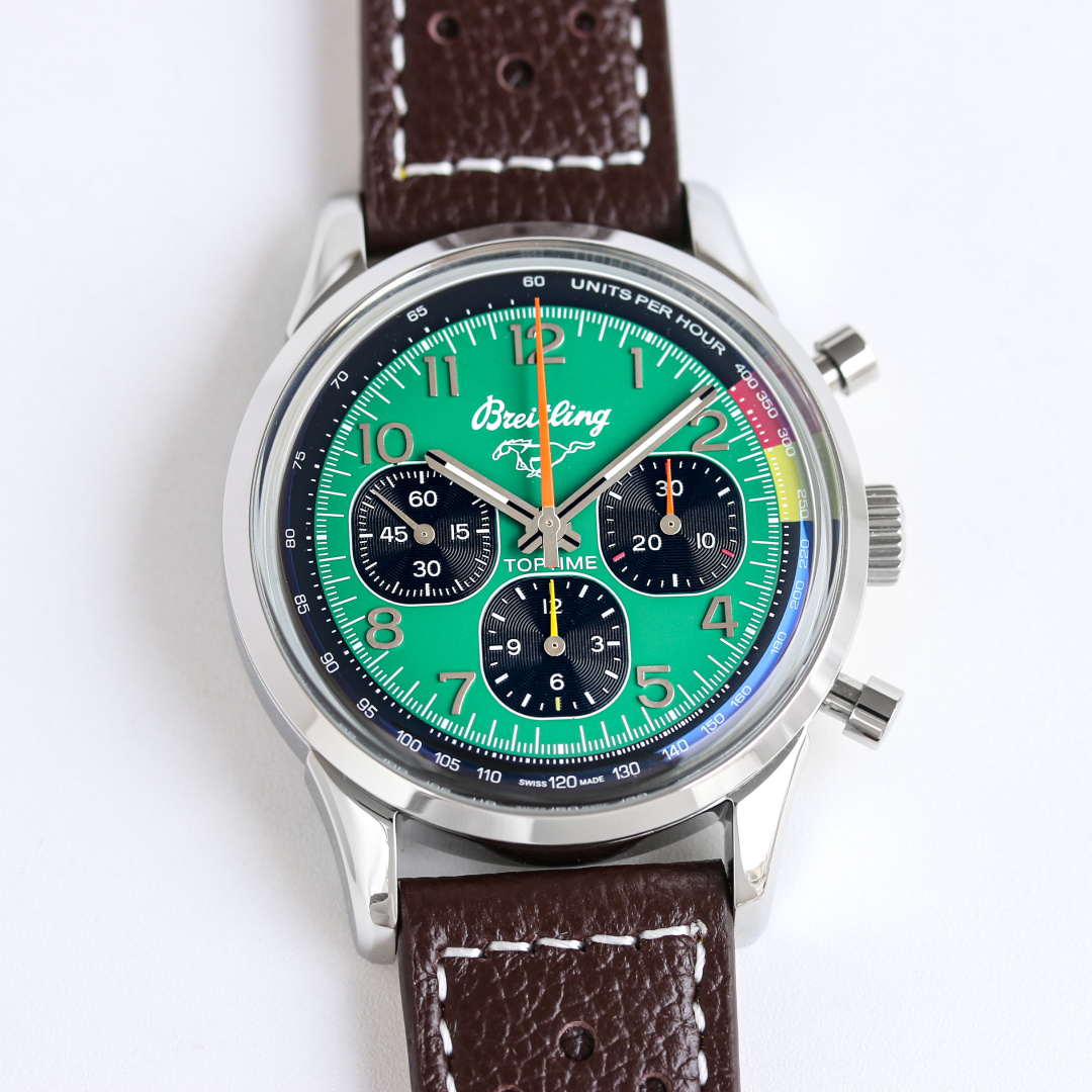 Vintage Racing Chronograph | 42mm Stainless Steel Case Racing Green Arabic Dial