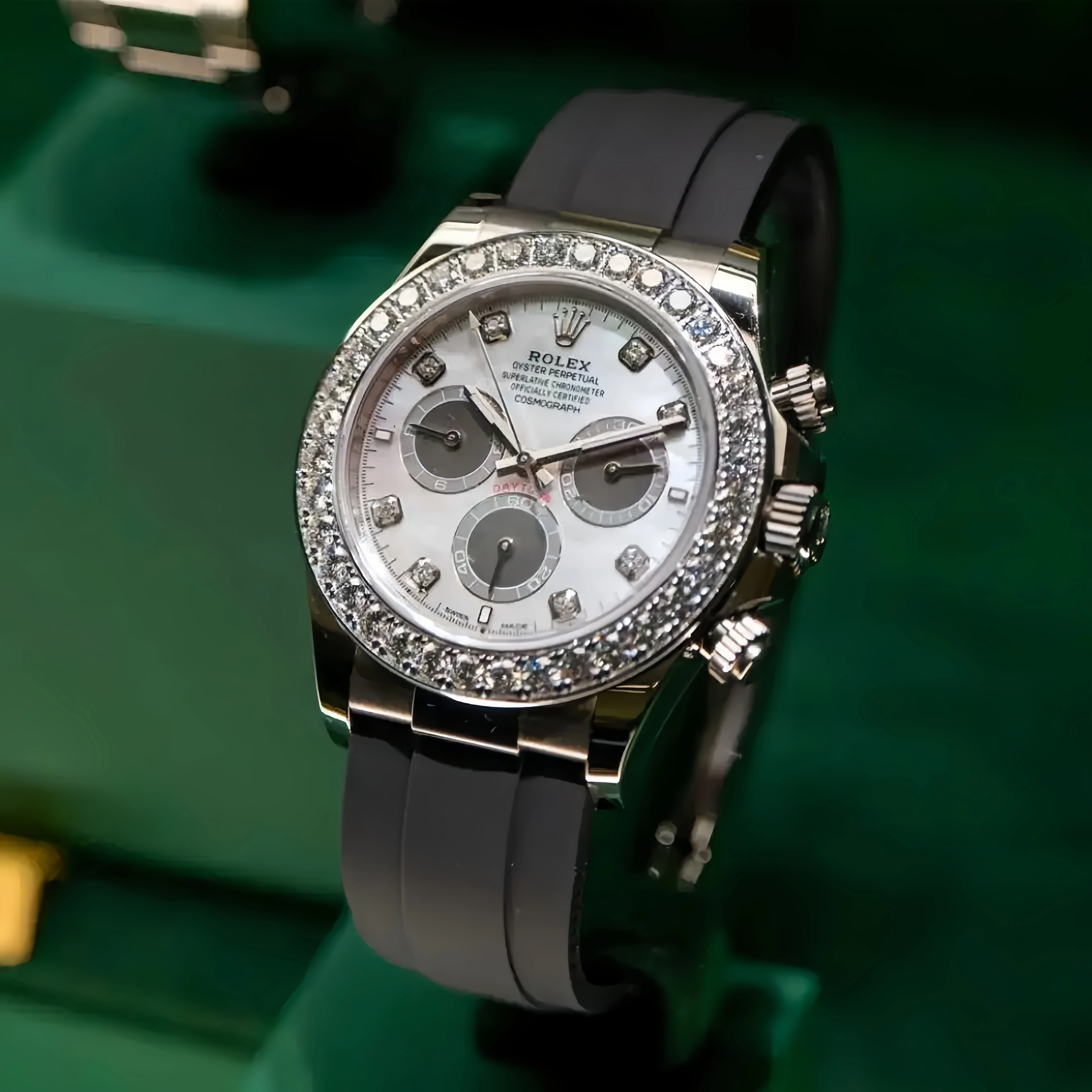 White Gold Black Dial 40mm Men